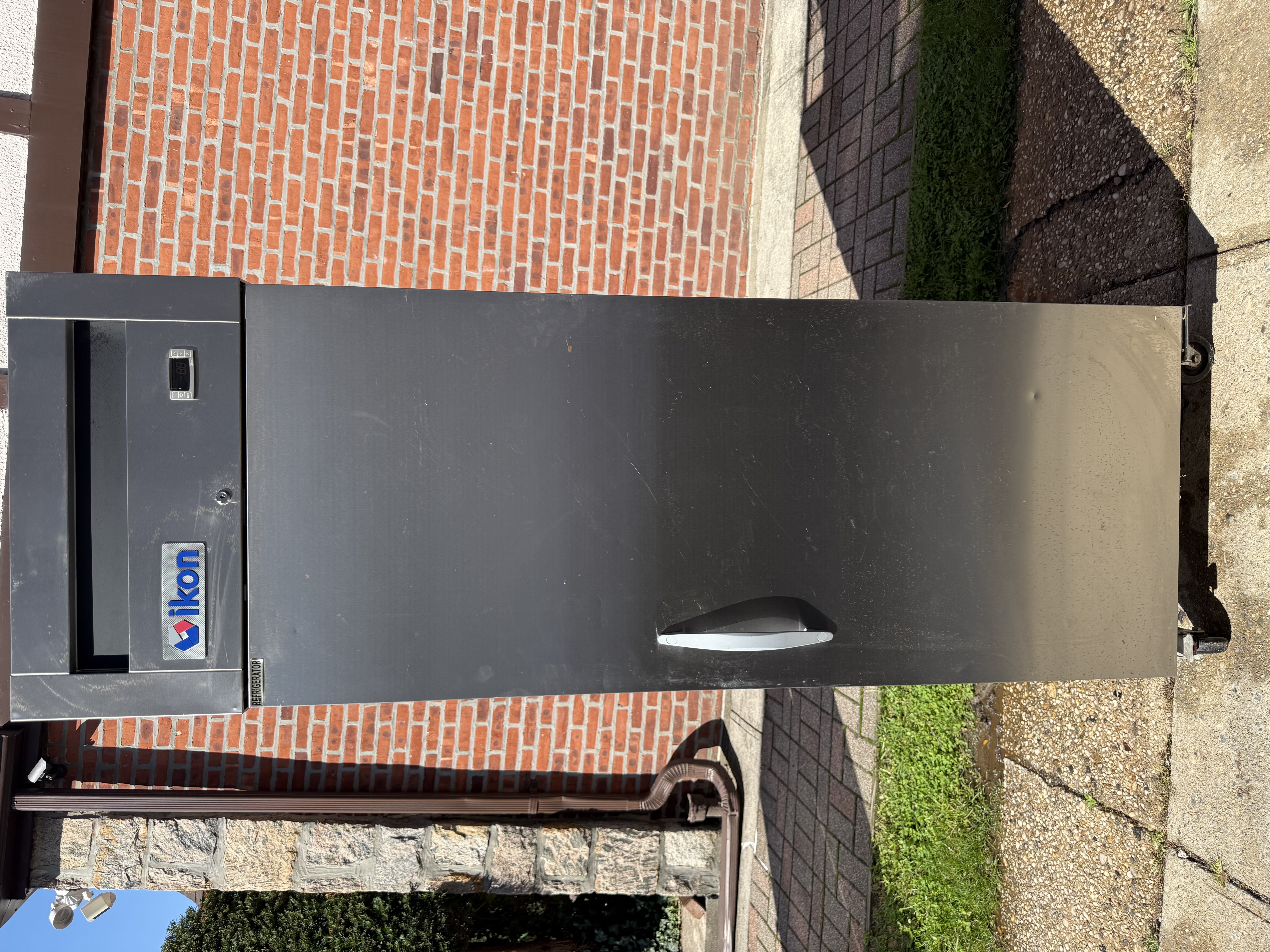 1-Door Reach-In Refrigerator Ikon IT28R used commercial restaurant equipment NYC